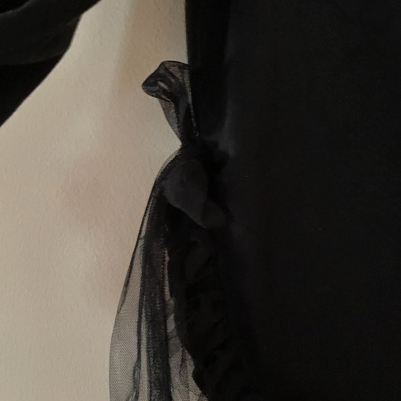 Soft sweater/blouse with unique designs ✿ - Picture 9 of 12